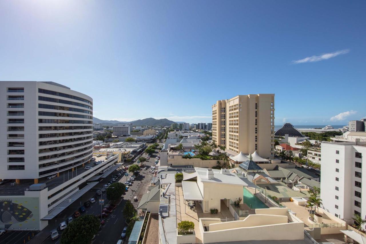 Piermonde Apartments Cairns Exteriör bild