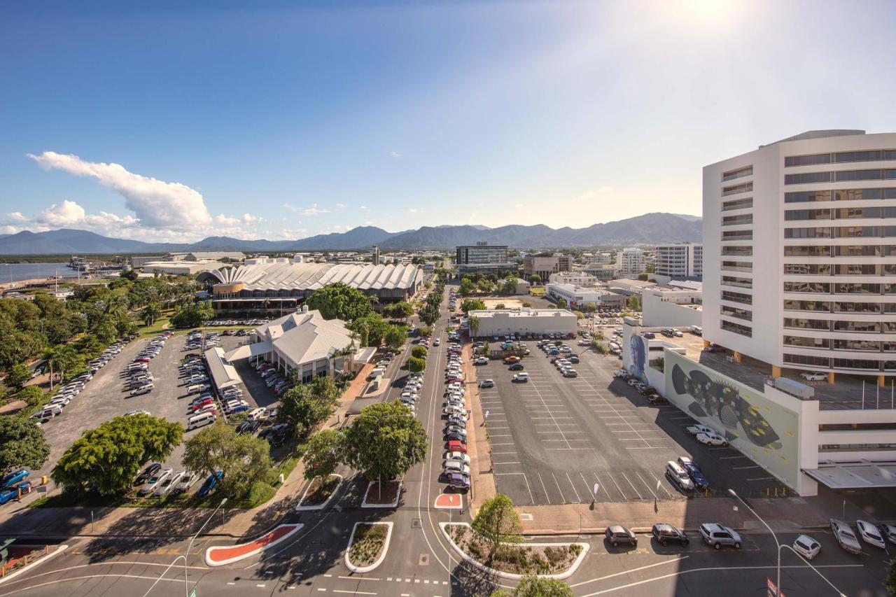 Piermonde Apartments Cairns Exteriör bild