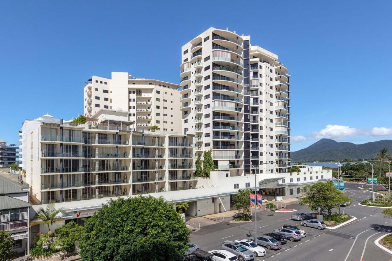 Piermonde Apartments Cairns Exteriör bild